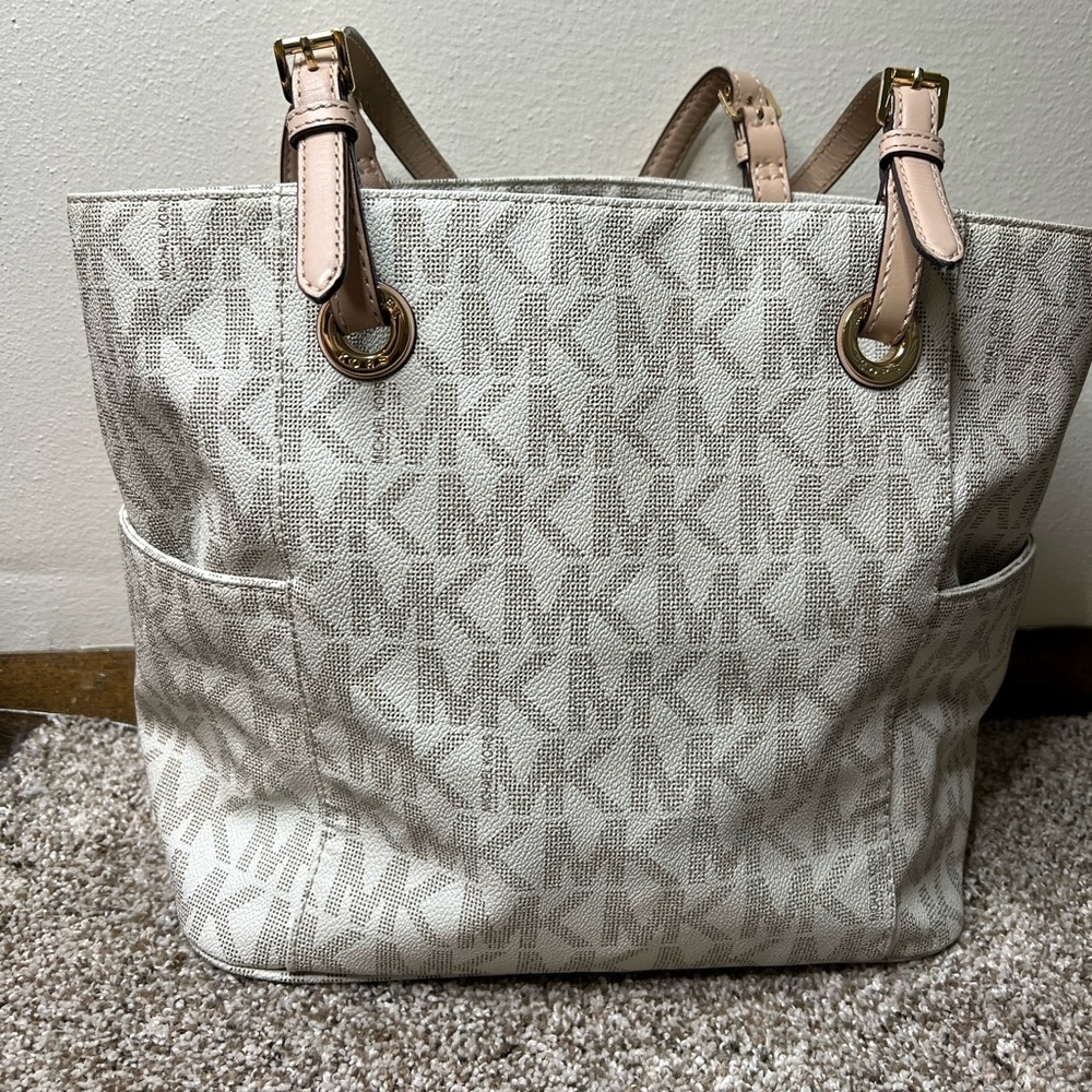Michael Kors Vanilla Leather Tote